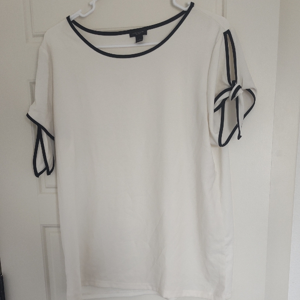 Ann Taylor Cream Short Sleeve Top with Black Trim and Sleeve Ties